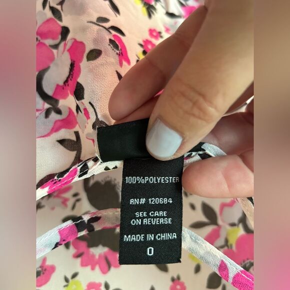 EUC Torrid Floral Chiffon Sleeveless Top - Pink & Black w/ Lattice Back - Size 0 - Picture 3 of 7